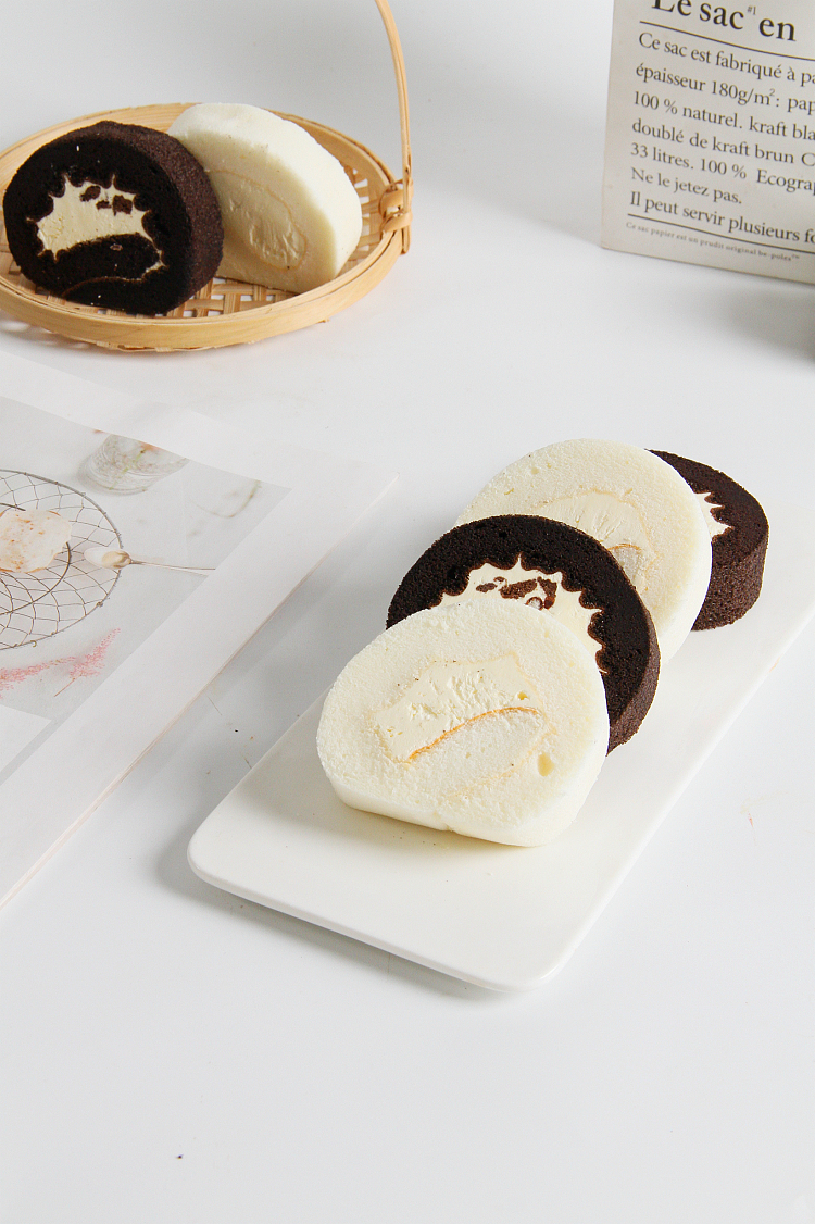 frozen-aoki-panda-roll-cake-6-pieces-330g-7