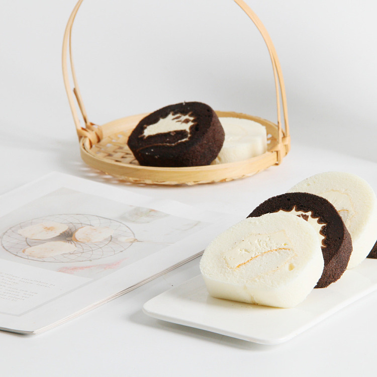 frozen-aoki-panda-roll-cake-6-pieces-330g-3