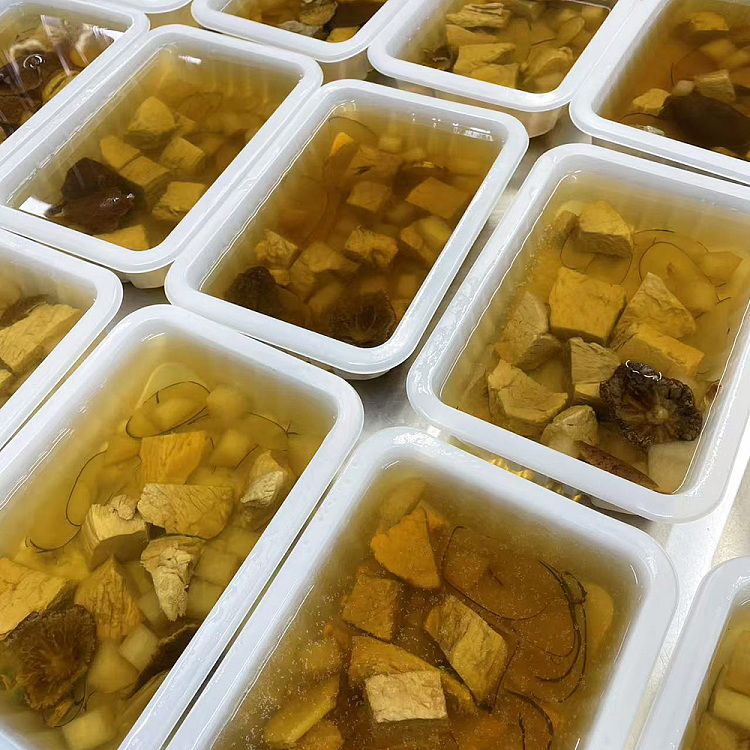 frozen-sydney-central-kitchen-lean-pork-stew-with-sea-coconut-and-snow-pear-500g-1