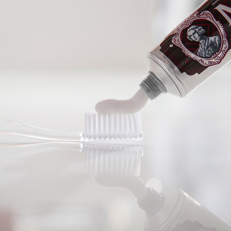 marvis-black-forest-toothpaste-75ml-3