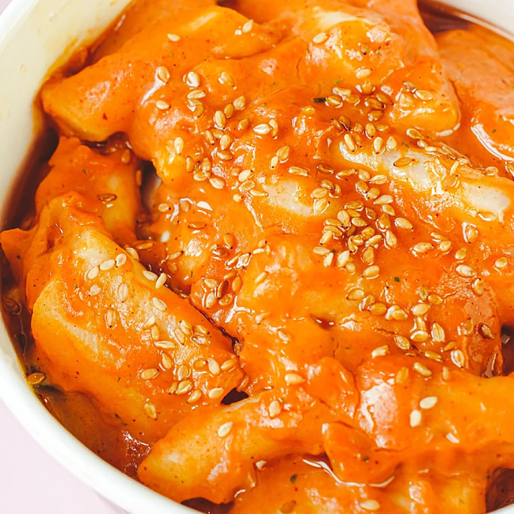 sanyang-spicy-fried-rice-cake-sticks-creamy-turkey-flavor-bowl-179g-3