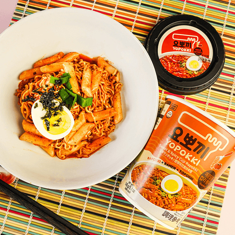 yopokki-sweet-and-spicy-ramen-fried-rice-cake-145g-3
