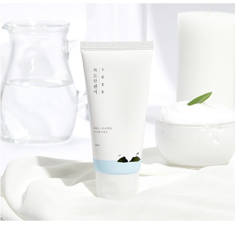 roundlab-softeners-dokdo-cleanser-150ml-2