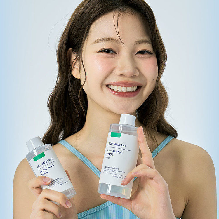 korea-eqqualberry-pool-hyaluronic-acid-exfoliating-toner-155ml-3