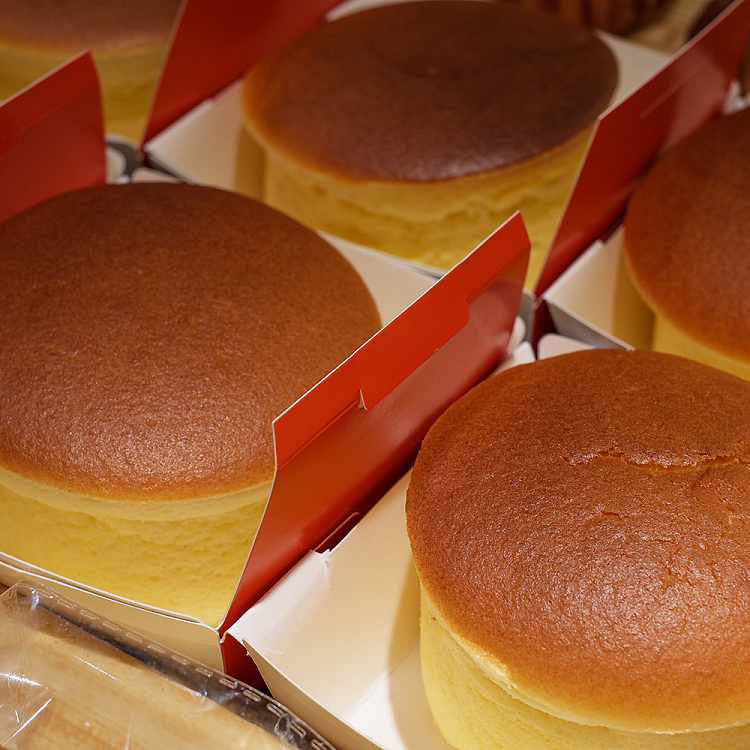 doughkyo-japanese-light-cheese-cloud-cake-4-inch-2
