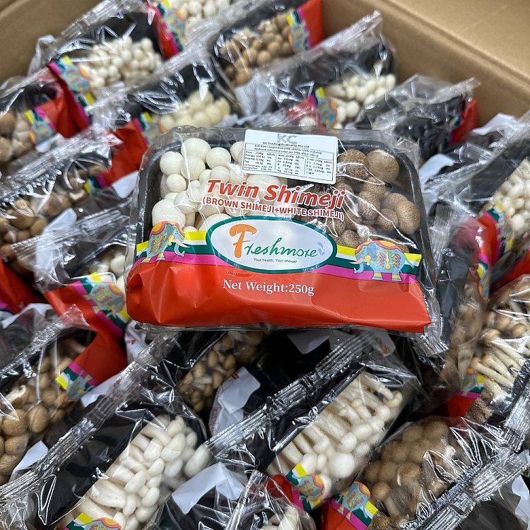 white-mushroom-and-crabmeat-mushroom-double-assortment-1-pack-about-250g-2