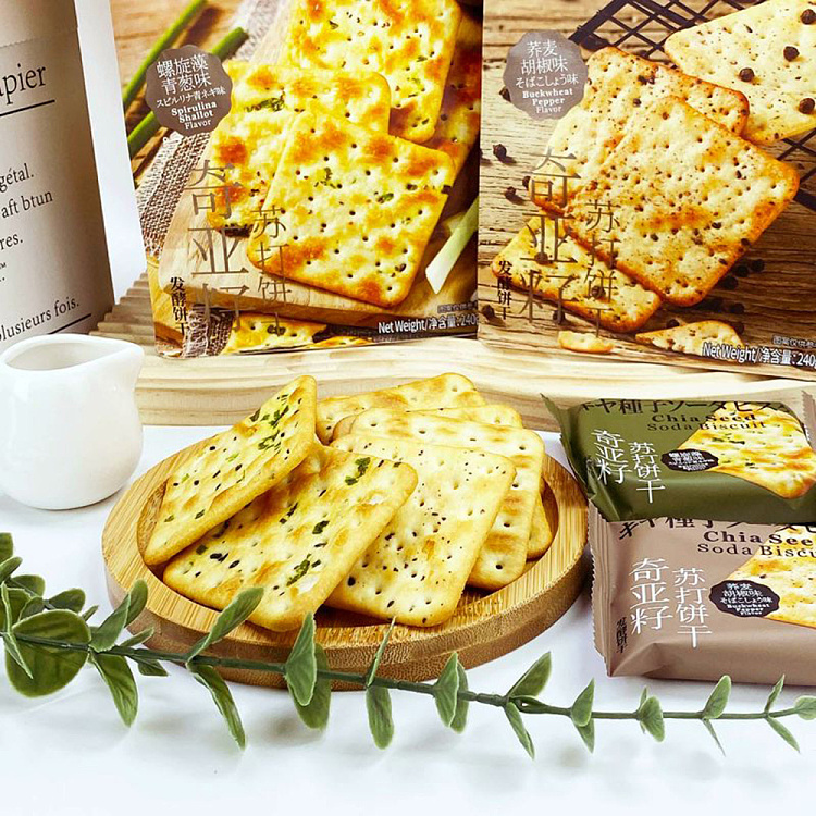 golden-language-chia-seed-soda-crackers-buckwheat-pepper-flavor-240g-2