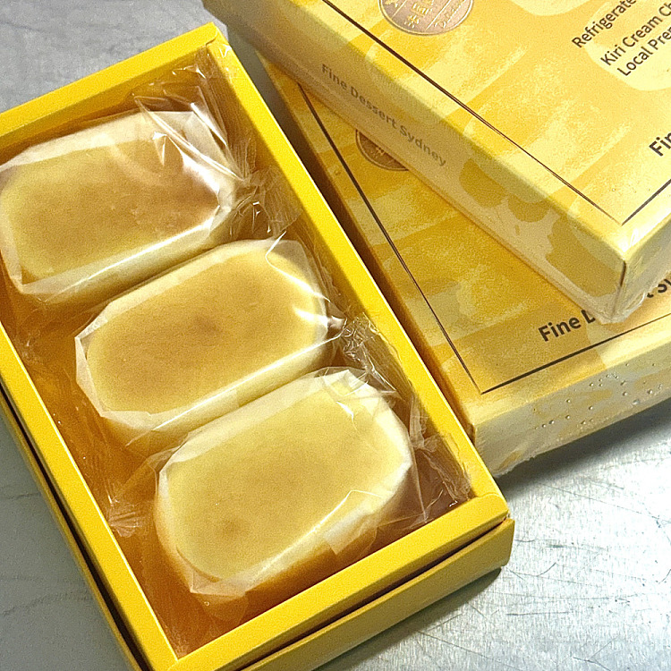 umall-baking-original-semi-ripened-cheese-hollandaise-same-3pcs-2