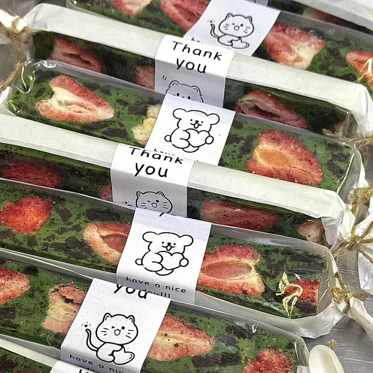 g-lab-handmade-matcha-strawberry-oreo-nougat-1pc-1