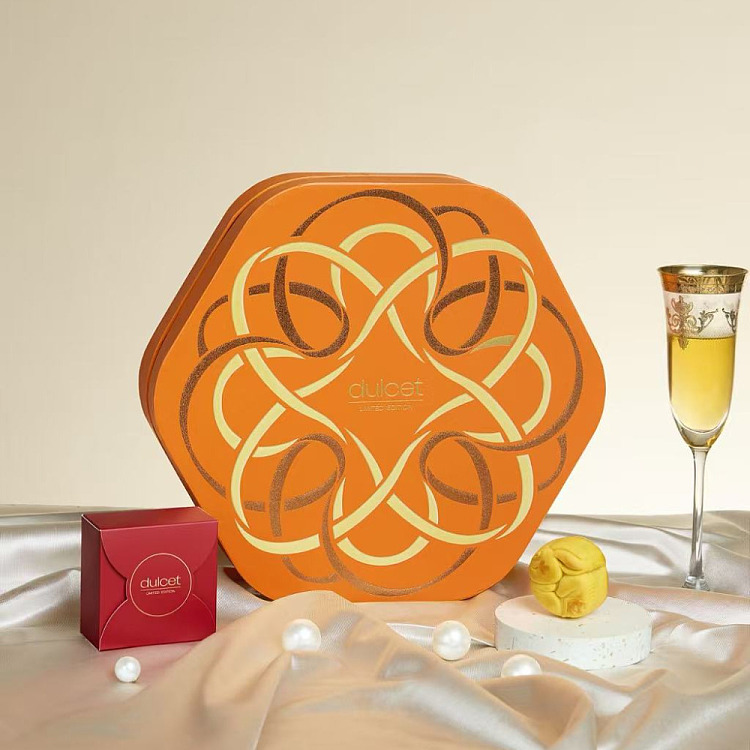gift-box-dulcet-moonlight-glow-mooncakes-6-pieces-400g-2