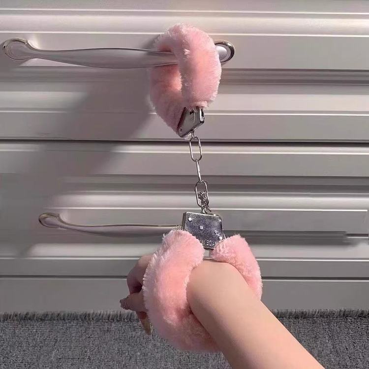 tide-party-pink-plush-metal-handcuffs-6