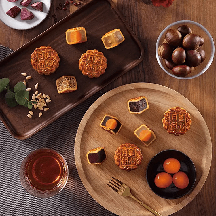 gift-box-maxims-hong-kong-nine-stars-moon-cake-9pcs-630g-4