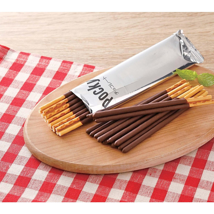 glico-pocky-chocolate-chip-cookie-bars-2-packs-in-58g-2