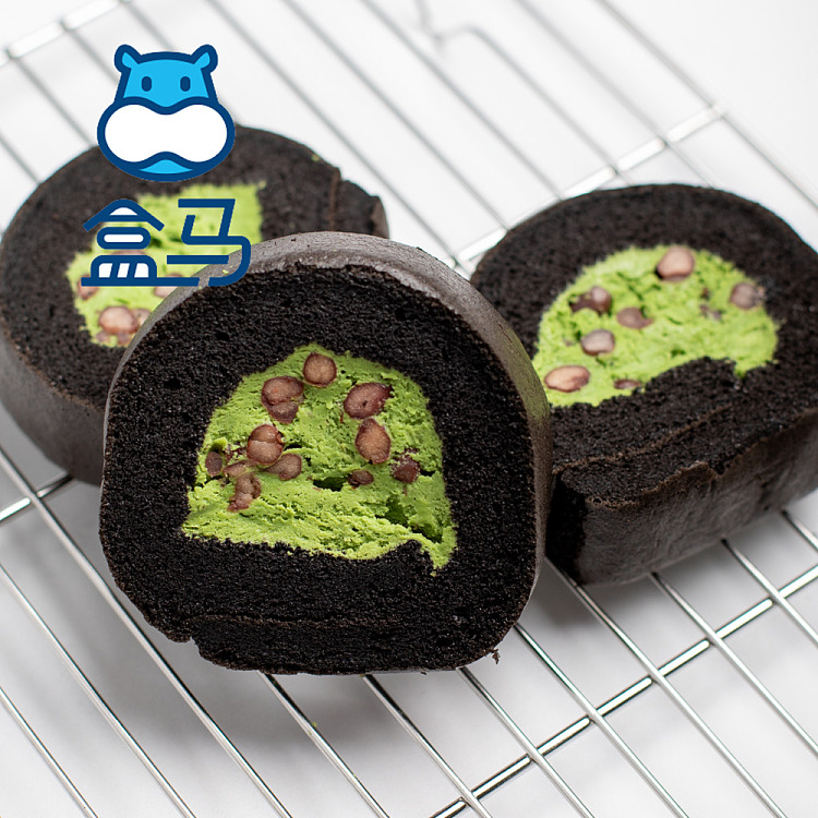 freezeboxing-black-gold-matcha-red-bean-roll-330g-2