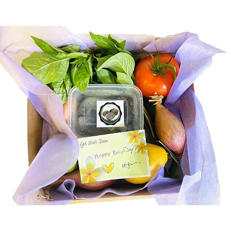 fresh-ufresh-black-truffle-gift-box-approx-100g-with-all-ingredients-1