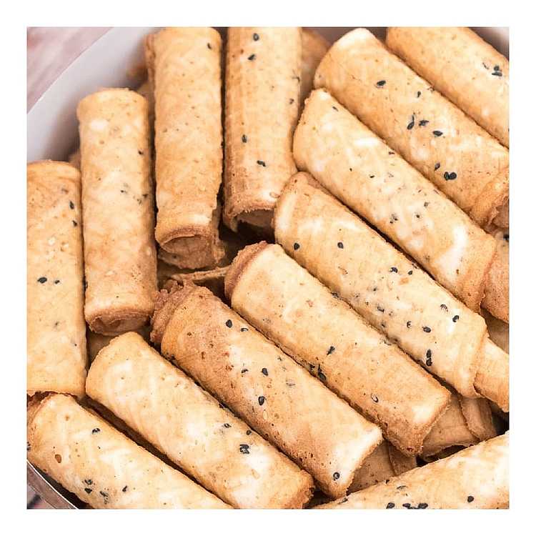 surasang-korean-traditional-roll-cake-black-sesame-flavor-365g-4