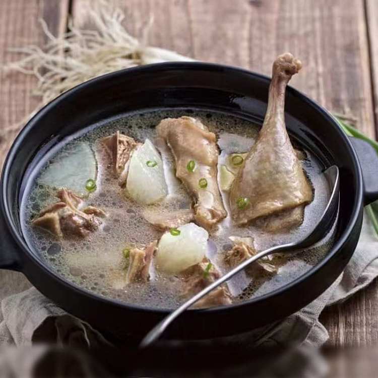 frozenchicken-woman-in-soup-old-duck-2kg-1