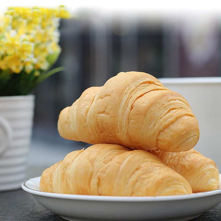 darley-park-croissant-cheese-flavor-12-pieces-into-240g-3
