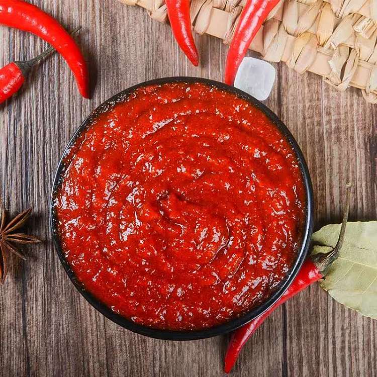 spicy-girl-devils-hot-sauce-258g-2