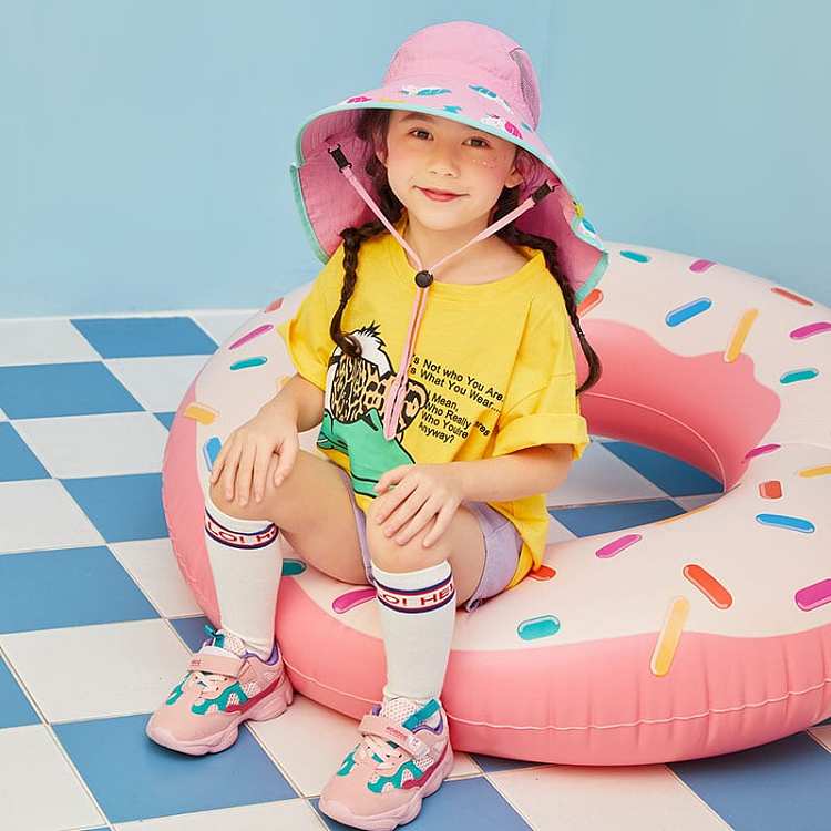 lemonkid-childrens-sun-hat-cherry-blossom-pink-pony-oversized-brim-after-the-cape-with-whistle-2