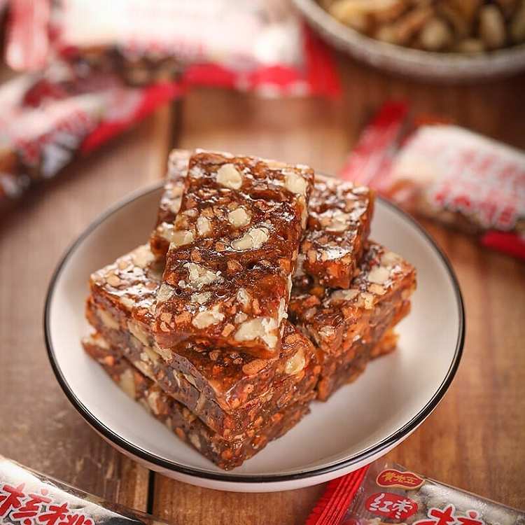 huanglaowu-walnut-soft-cake-red-date-flavor-106g-3