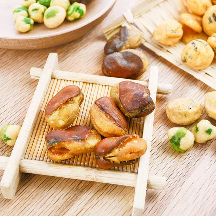 want-want-picked-beans-series-sharing-package-sauce-beef-flavor-broad-beans-peas-seaweed-peanuts-8-packets-into-176g-3