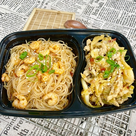 spicy-stir-fried-cabbage-and-porkshrimp-with-braised-glass-noodles-1