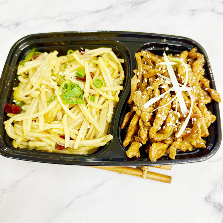 beijing-style-pork-strips-in-bean-pastehomemade-fried-potato-shreds-1