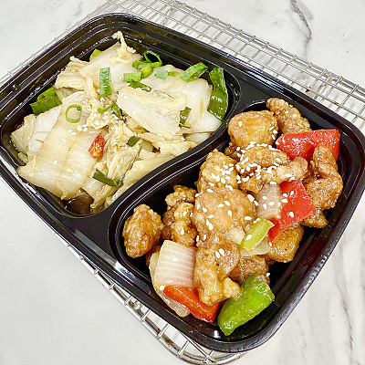 2766冰糖蒜香鸡丁＋酸辣白菜(辣)（1000ml盒装）