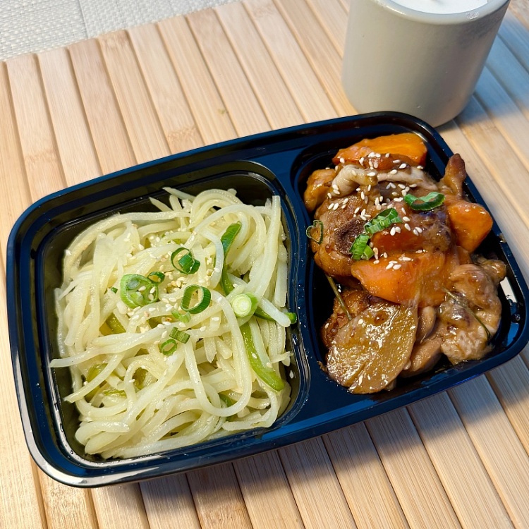 desktop-three-cup-chicken-stir-fried-shredded-potatoes-1