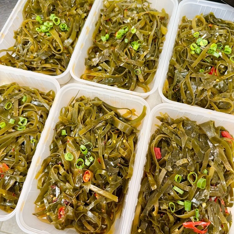 spicy-cold-seaweed-salad-1