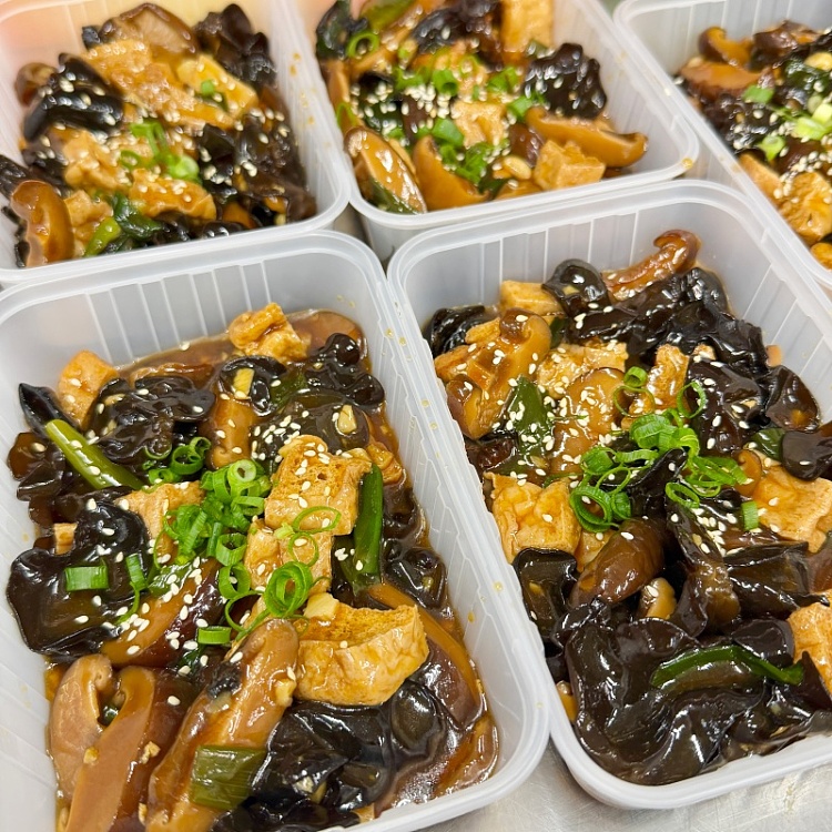 tofu-puff-with-shiitake-mushrooms-1