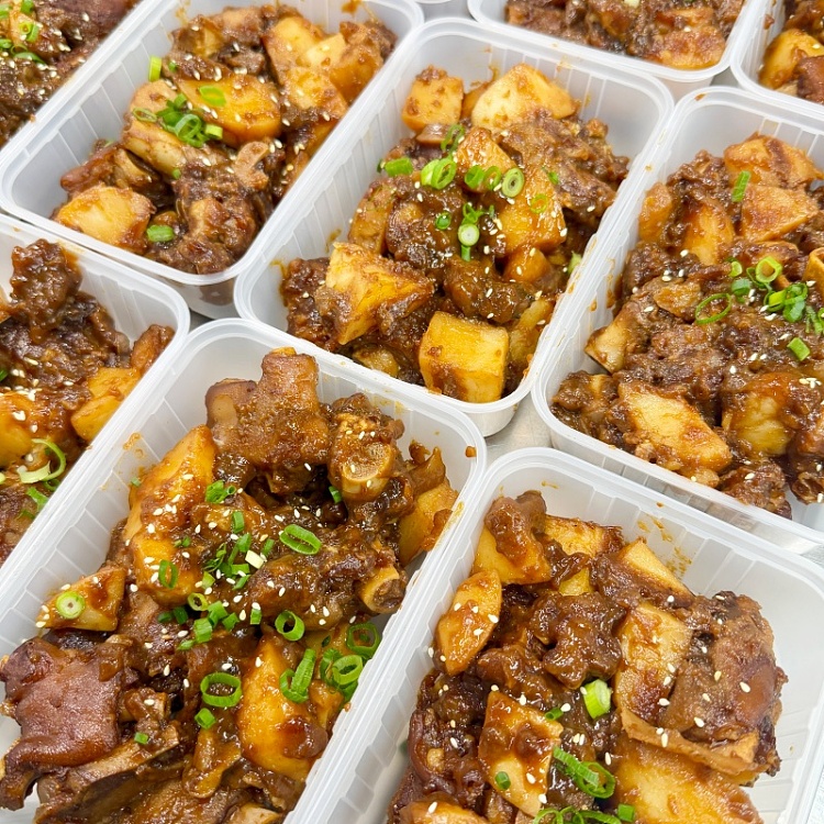 potato-stewed-pigs-trotters-not-spicy-1