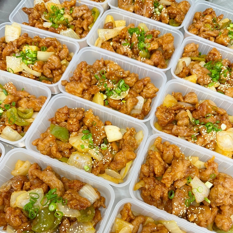 pineapple-sweet-and-sour-chicken-1