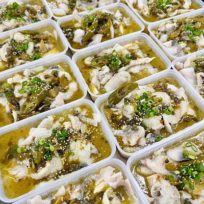 14.9刀新主厨 川式酸菜鱼（黑鱼片）（辣）（750ml盒装）（约500g）